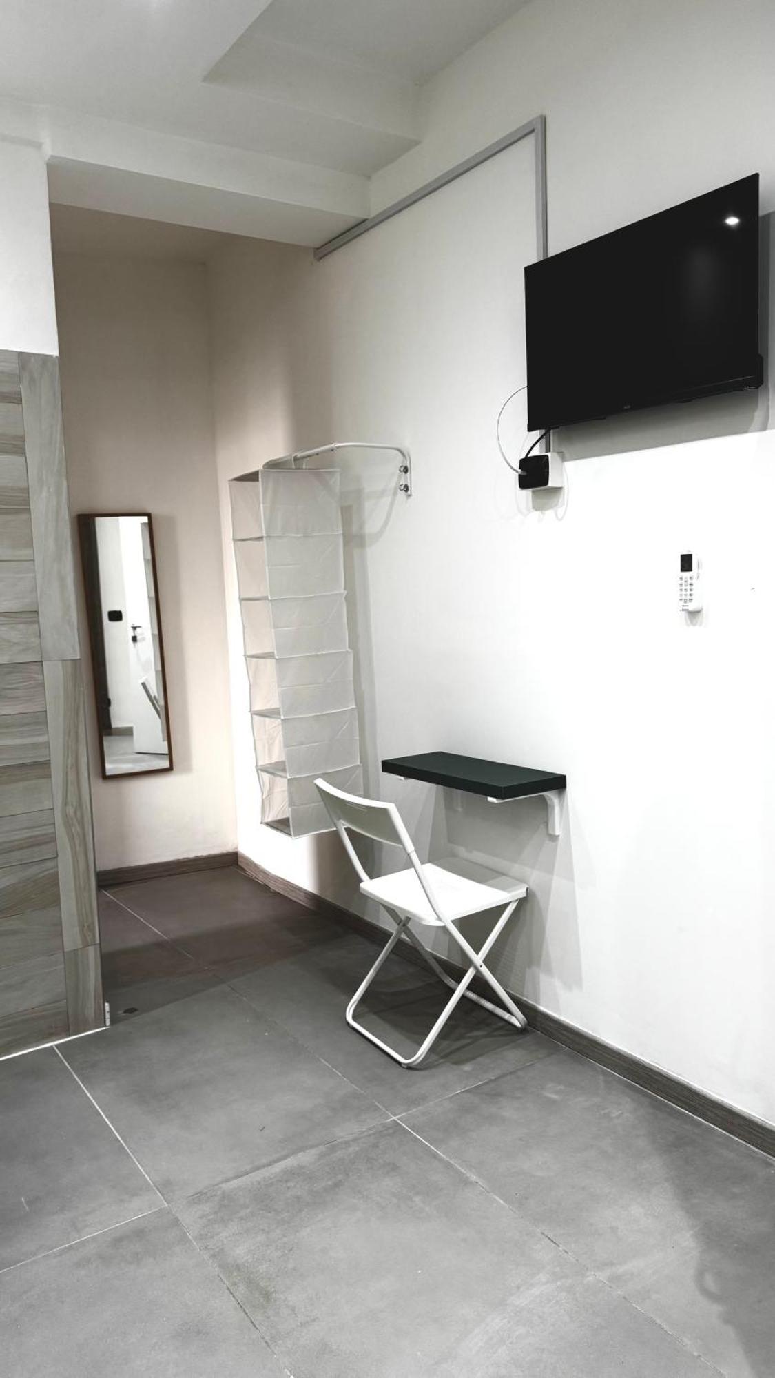 House Piazza Plebiscito By Loveinthetravel Bed & Breakfast Napoli