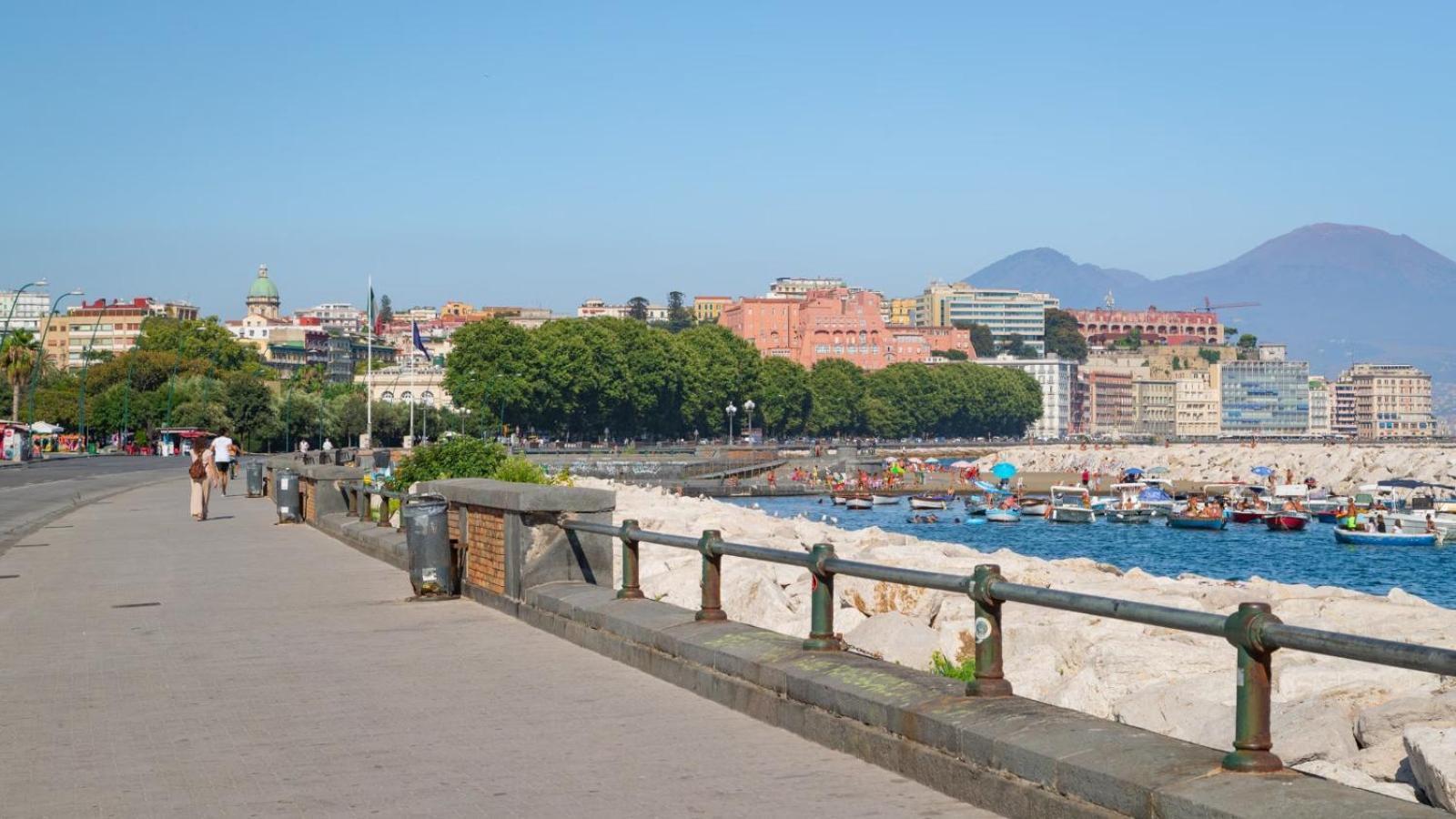 House Piazza Plebiscito By Loveinthetravel Napoli